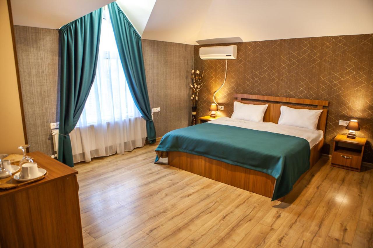 Wine Castle Hotel Tbilisi Exterior photo